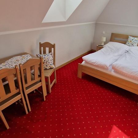 Bed and Breakfast Gościniec 16-TKA Kościerzyna Zewnętrze zdjęcie